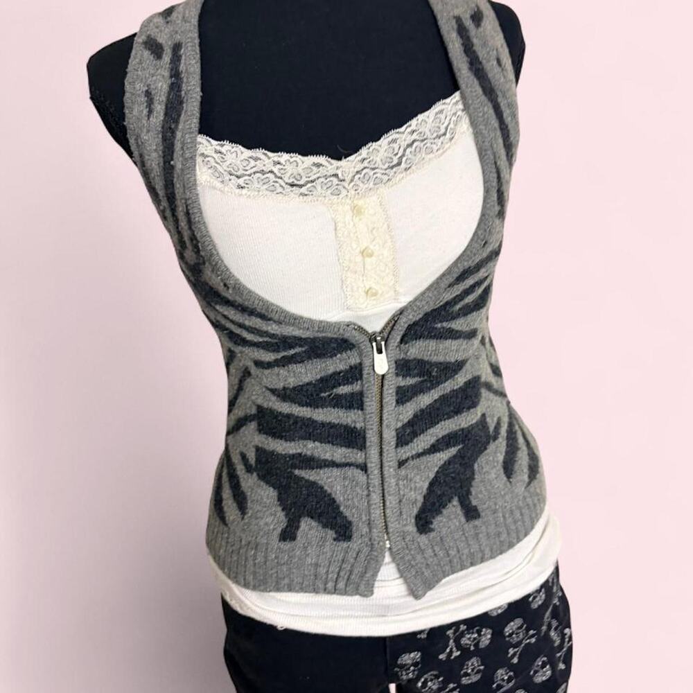 American eagle grey zebra print vest size S
